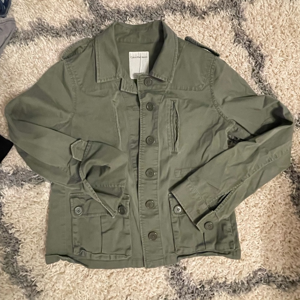 Calvin Klein lightweight cargo button top.